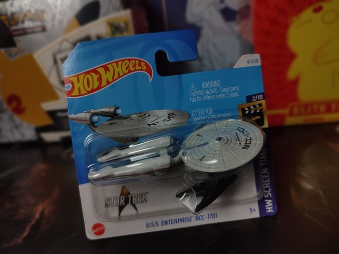 Star Trek ! USS Enterprise NCC-1701 ! Mattel / Hot Wheels !
