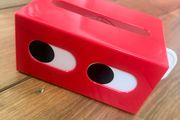 Retro tissue box