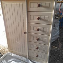 wardrobe childs room
