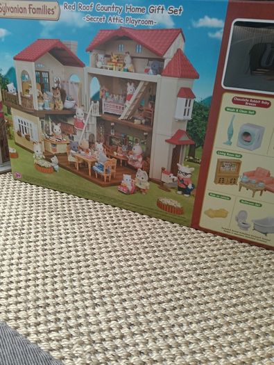 Sylvanian family cosy cottage