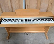 Yamaha Piano