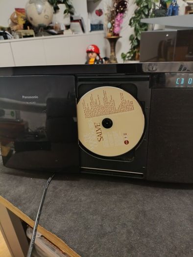 Panasonic SC-HC297 compact stereo system