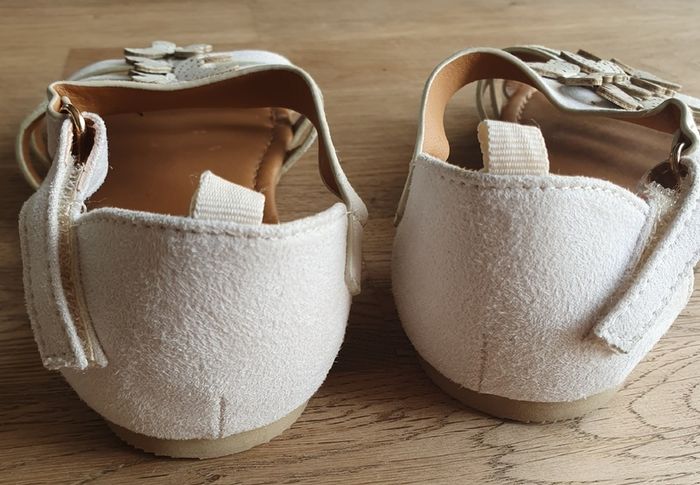 New Beautiful H&M Suede & Leather Butterfly Sandals UK 10