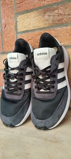 Adidas Run 70s  runners/ trainers. Size 7