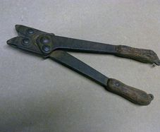 Old wire cutter possibly WW 1