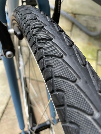 Raleigh Detour 1 Step-Thru Hybrid Bike Practically Brand New (Only 30km!)