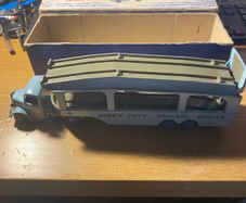 Dinky no.582 Car transporter
