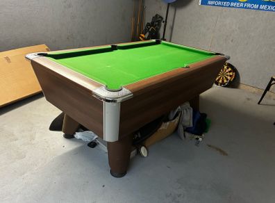supreme pool table