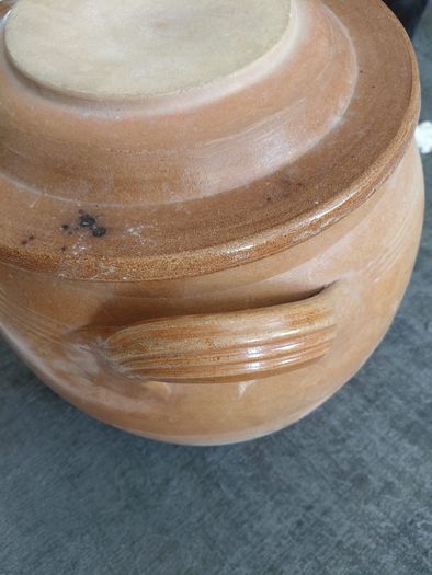 Antique French stoneware glazed pot with lid 40L