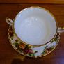 Old Country Roses - Made in England Soup Cup by Royal Albert With Two Handles Image 8