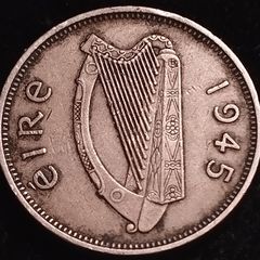 #778 - Ireland - 1945 - 6 Pence - KM.13a