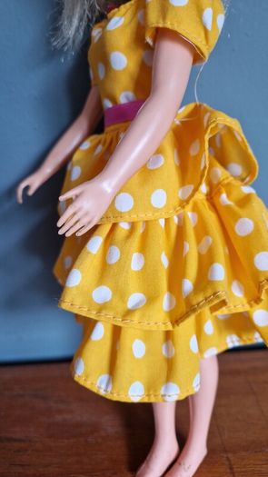 Vintage Gen 2 Sindy Doll