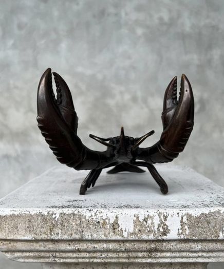 Unique bronze lobster statue
