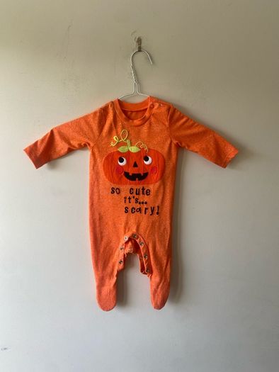 Pumkin costume with hat (0-3 months)