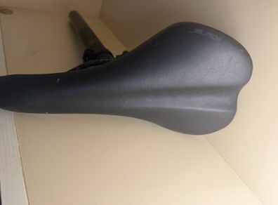 GT Bike Saddle With Seatpost And Reflector Black Bicycle Seat