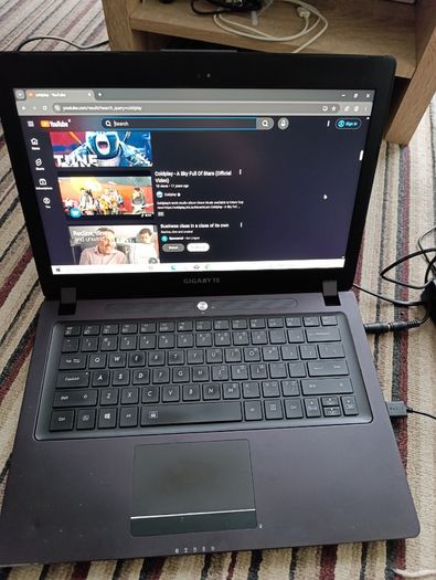 Gigabyte 14'' laptop