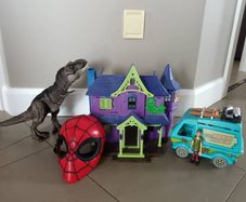 Scooby Doo toys, spiderman mask and dinosaur