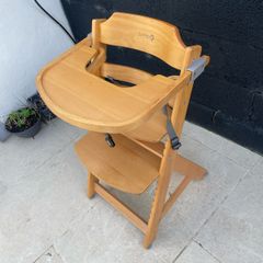 highchair