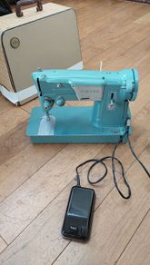 SINGER 327K electric sewing machine c.1965