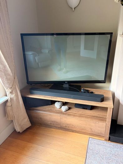 Tv table
