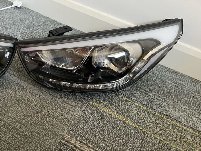ix35 headlights