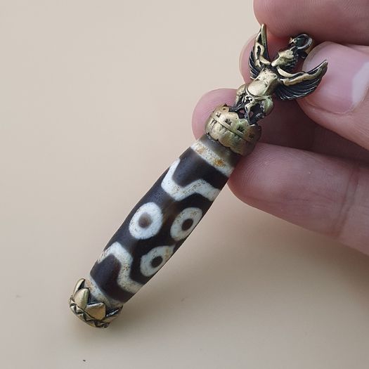 Vintage 6 Eyes Hiamalyan Tibetan Agate Bead Brass Pendant