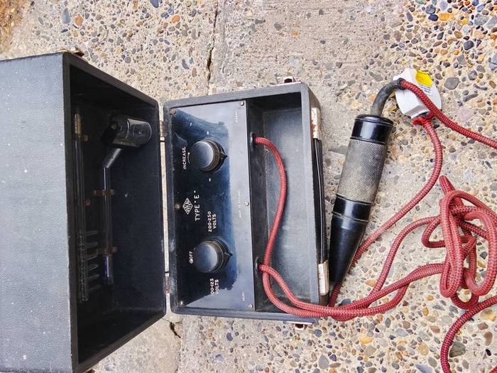 Antique violet ray machine