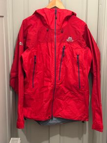 Mountain Equipment Lhotse Men's Jacket. Size Large. Colour Red.