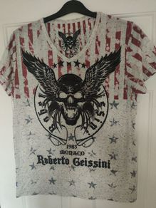 Roberto Geissini V-neck t-shirt size M  Unisex Postage included