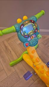 giraffe toy