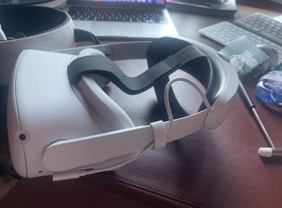 Oculus Quest 2, plus upgraded Battery Pack, and Case