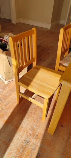 Kitchen Table & Chairs