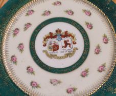 Small Hanging Wall Plate From Douglas Isle Of Man  Jeceris Stabit.