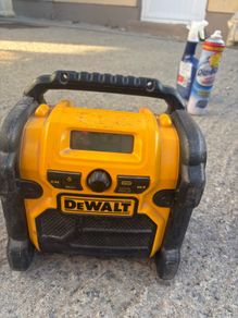 dewalt radio