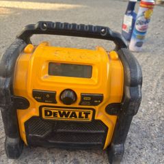 dewalt radio