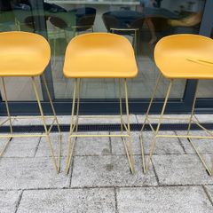 Set of 4 Yellow Bar Stools