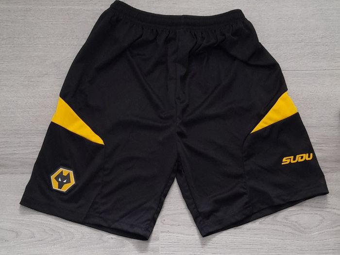 Wolverhampton wanderers football gear
