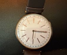 Skagen Hybrid watch SKT1402 T-bar Gold case with brown leather strap smart watch