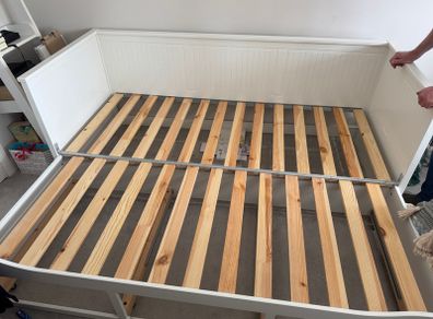 Pull out sofa bed
