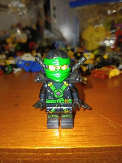 Lego Ninjago njo0167 Llyod (Deepstone Armour) Possession