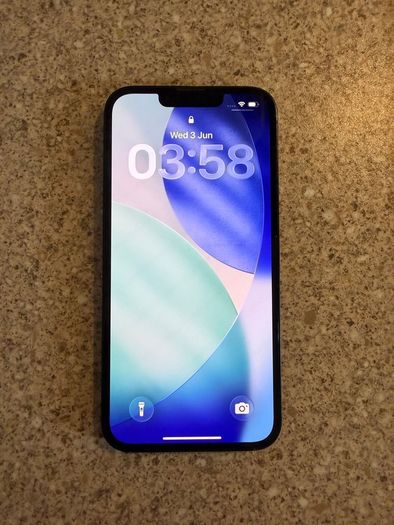 iPhone 13 - 128GB