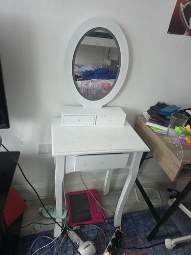 dressing table