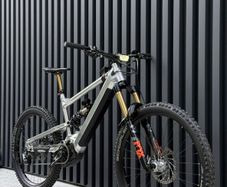 Custom Nicolai G1 Eboxx E-MTB (Bosch CX 750Wh / Fox 38 Factory / EXT e-STORIA)