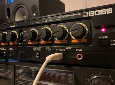 BOSS - DM300- Analog Delay Machine / Echo / Chorus