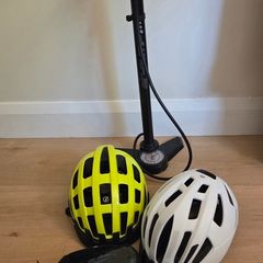 Bike Accessory Bundle. Helmets, Pump & Phone Bags
