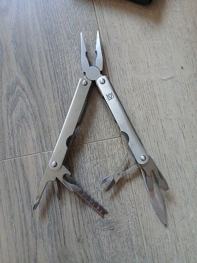 Multi tool Pliers