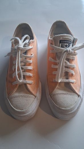 Converse low top platforms size 36.5