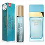 HOLIDAY VIBES LOADING... Don't leave without YOUR signature scent! Image 7