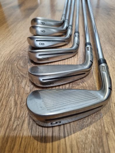 TaylorMade Sim2 Max Irons