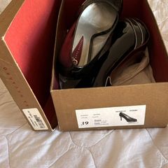 womens shoes